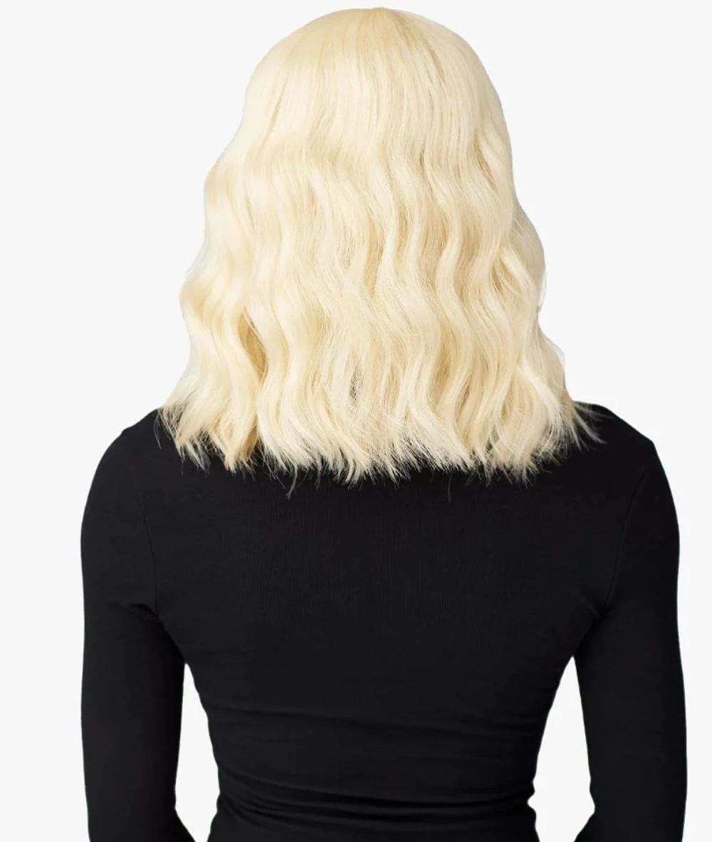 Sensationnel Chic Bob Lob Lace Wig-Unit 5 4 Sensationnel Chic Bob Lob Lace Wig-Unit 5 - Image 4